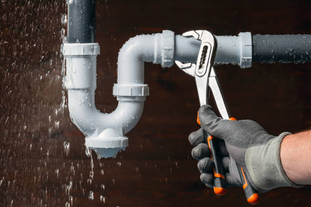 Professional Plumbing technician working in Mansfield Depot, CT